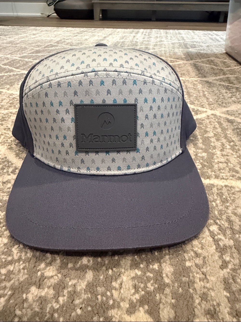 Men’s Marmot trucker hat. Never worn